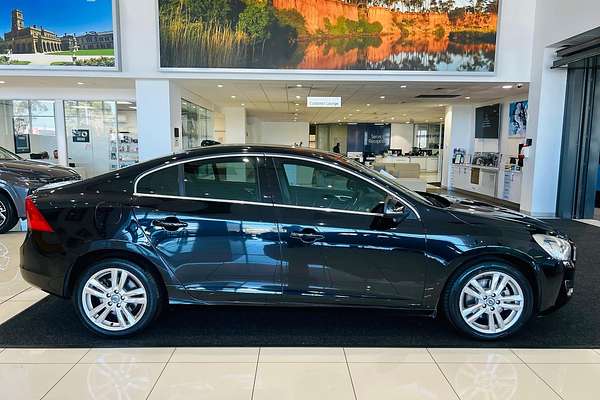 2012 Volvo S60 T4