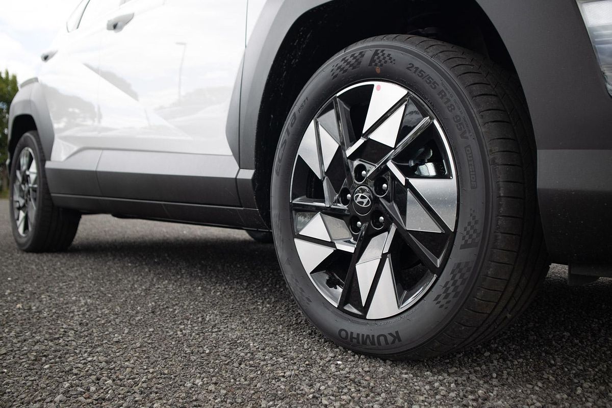 2025 Hyundai Kona Premium SX2.V2