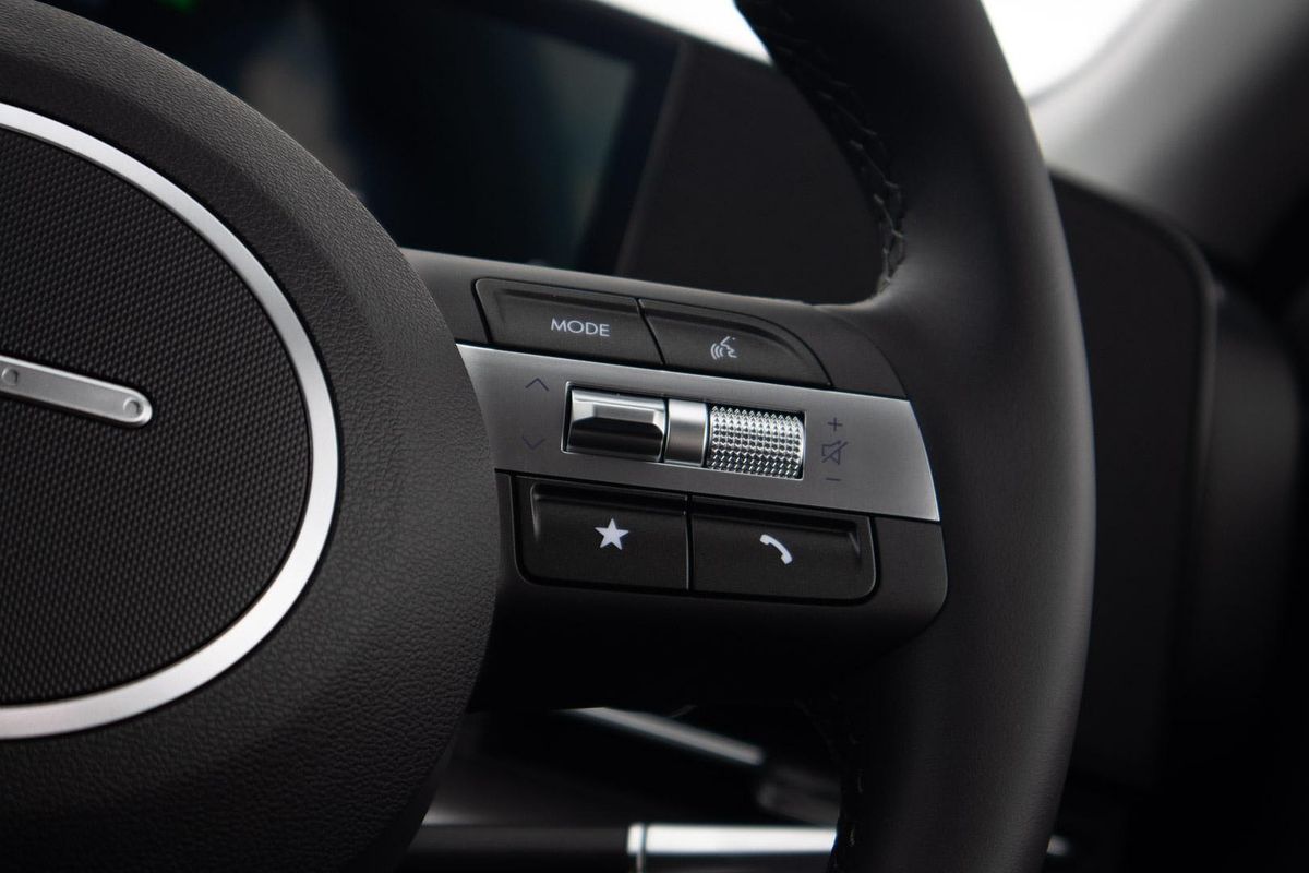 2025 Hyundai Kona Premium SX2.V2
