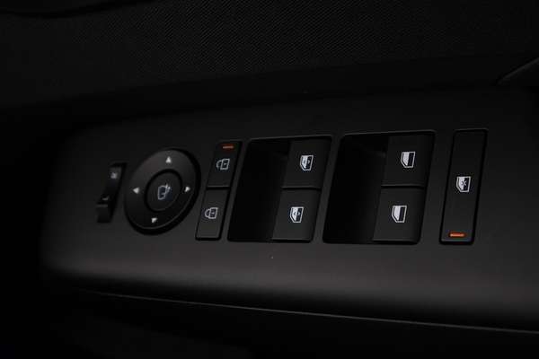 2025 Hyundai Kona Premium SX2.V2