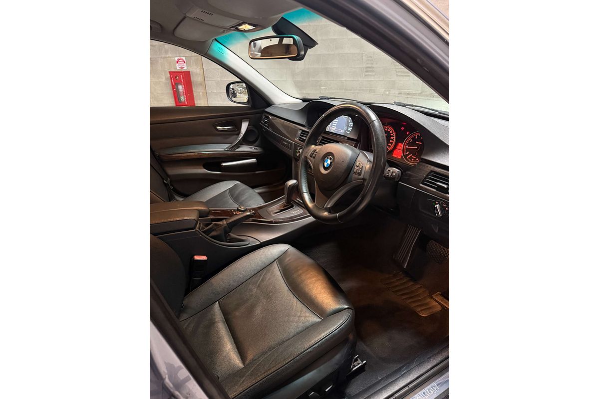 2011 BMW 3 Series 325i Exclusive E90