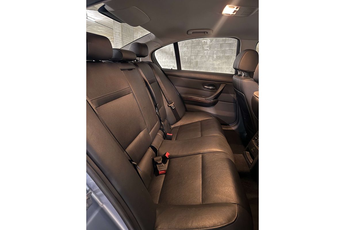 2011 BMW 3 Series 325i Exclusive E90