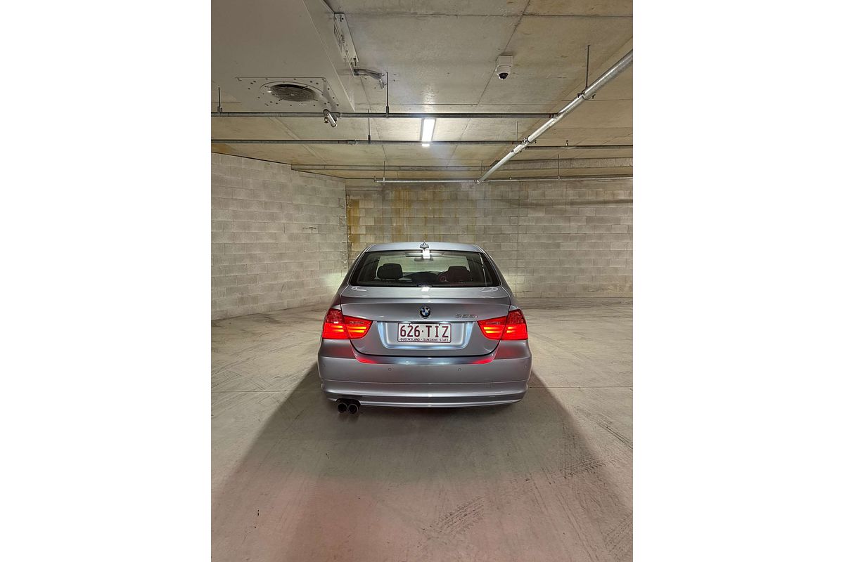 2011 BMW 3 Series 325i Exclusive E90