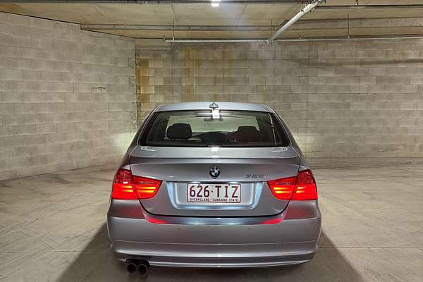 2011 BMW 3 Series 325i Exclusive E90