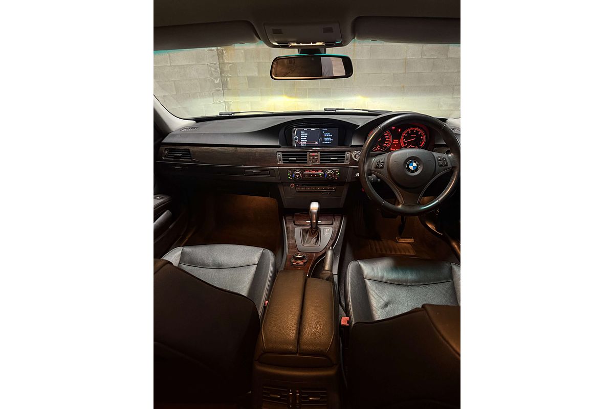 2011 BMW 3 Series 325i Exclusive E90