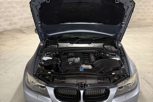2011 BMW 3 Series 325i Exclusive E90