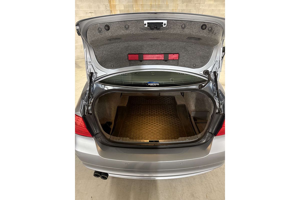 2011 BMW 3 Series 325i Exclusive E90