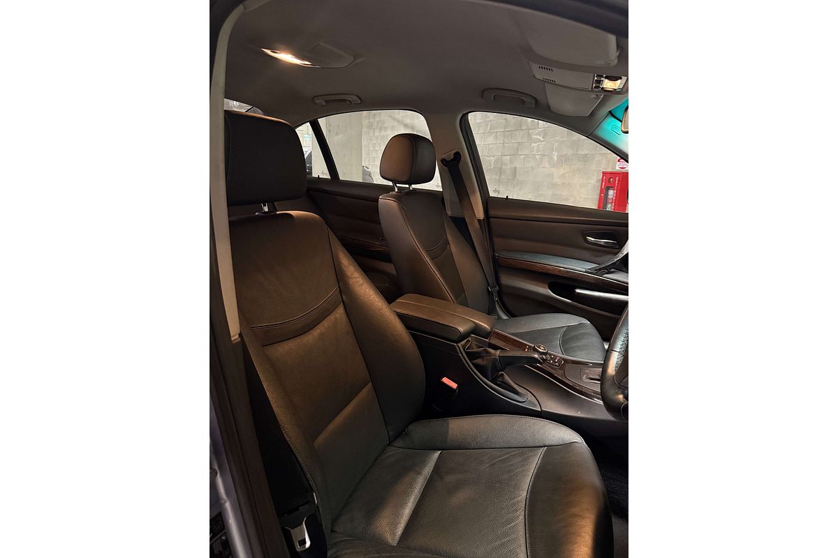 2011 BMW 3 Series 325i Exclusive E90