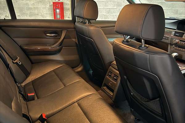 2011 BMW 3 Series 325i Exclusive E90