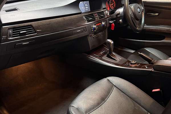 2011 BMW 3 Series 325i Exclusive E90