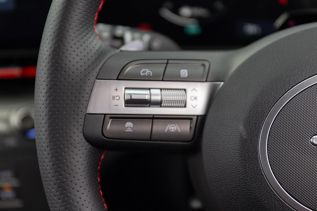 2025 Hyundai Kona Premium N Line SX2.V2
