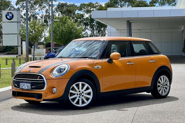 2017 MINI Hatch Cooper S F55