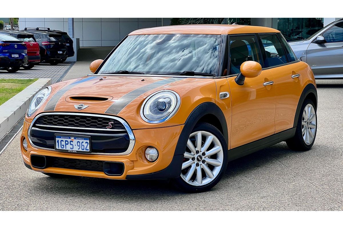 2017 MINI Hatch Cooper S F55