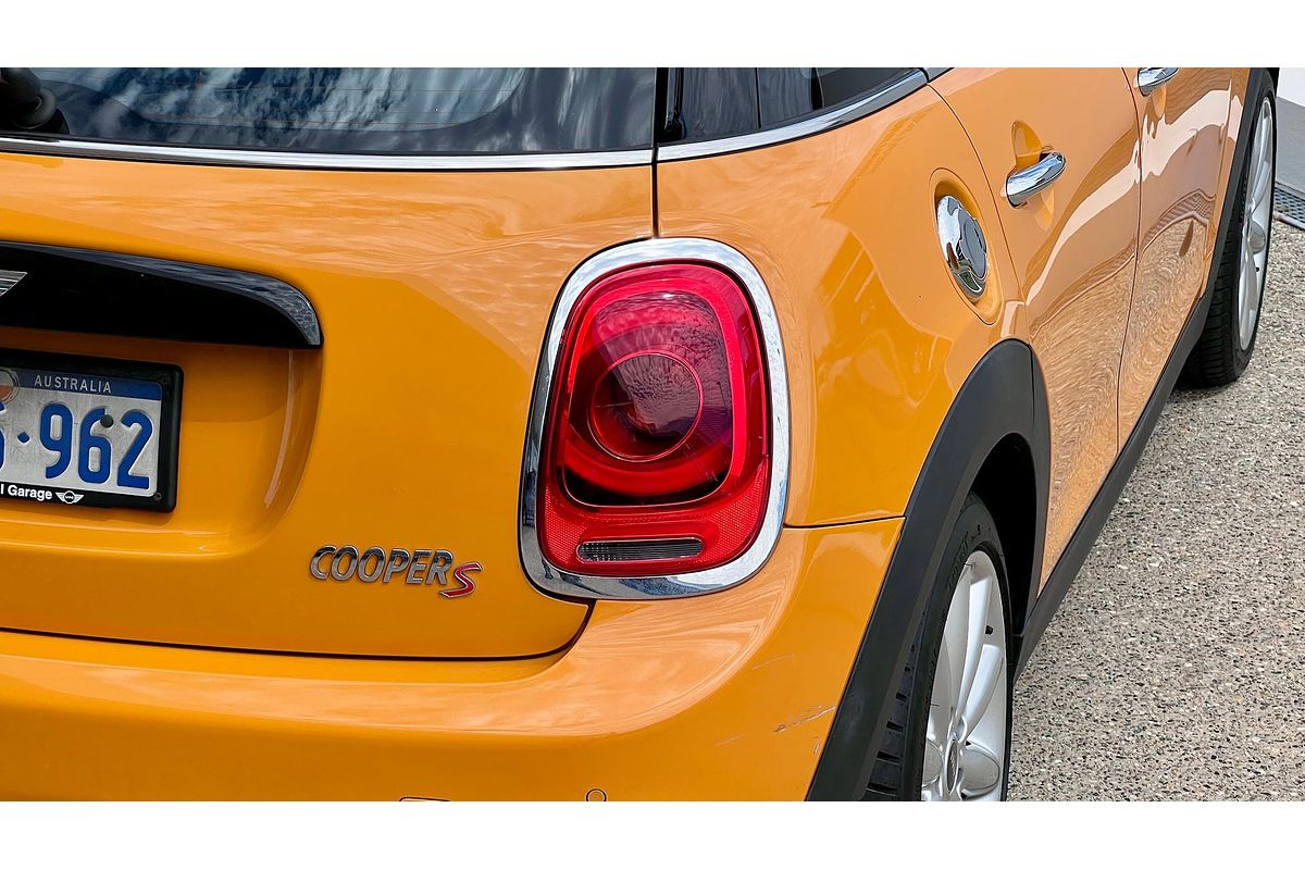 2017 MINI Hatch Cooper S F55