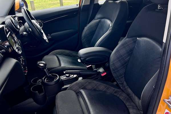 2017 MINI Hatch Cooper S F55