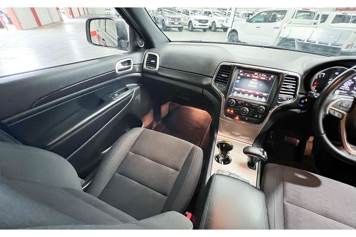 2013 Jeep Grand Cherokee Laredo WK