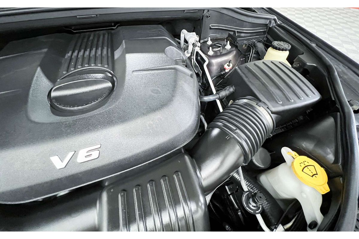 2013 Jeep Grand Cherokee Laredo WK