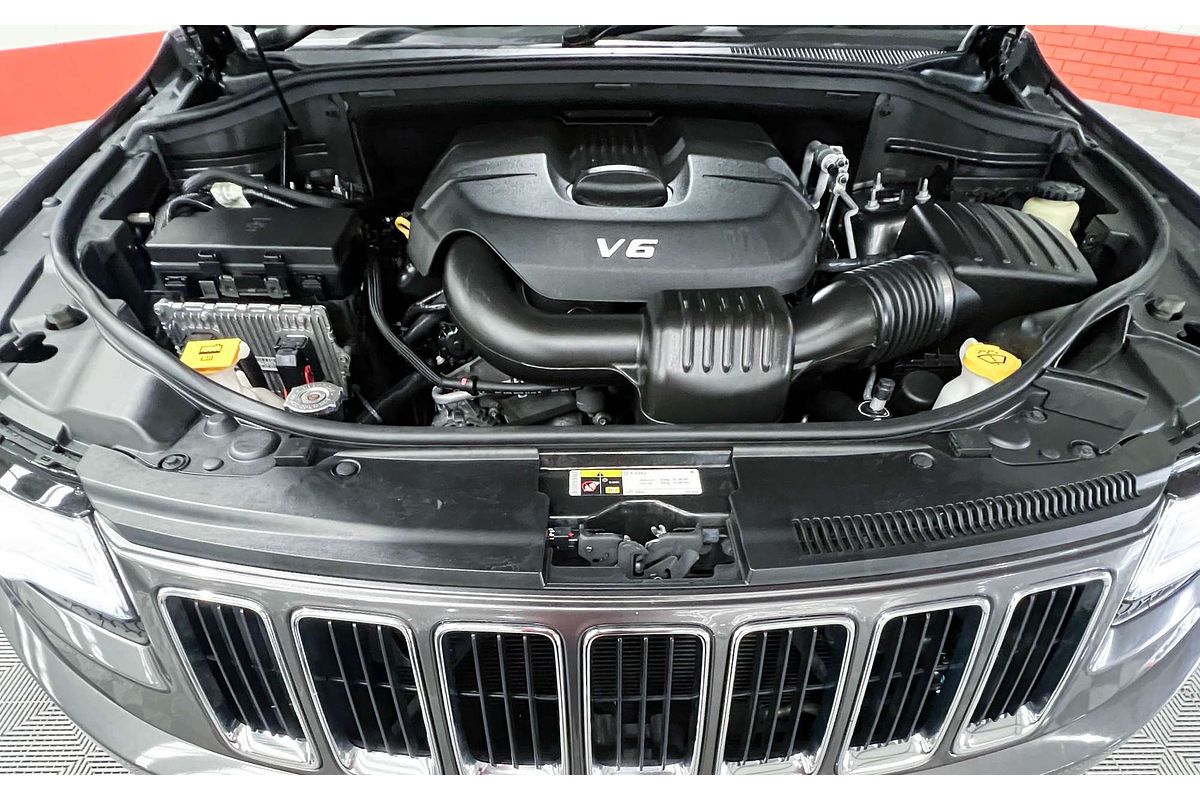 2013 Jeep Grand Cherokee Laredo WK