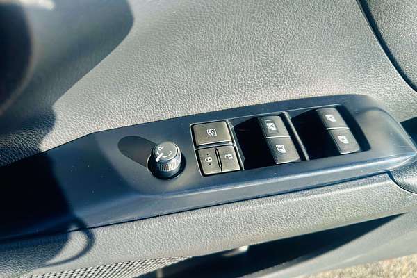 2018 Toyota Camry Ascent ASV70R