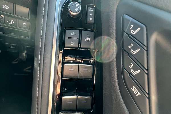 2023 Toyota Landcruiser Sahara ZX FJA300R
