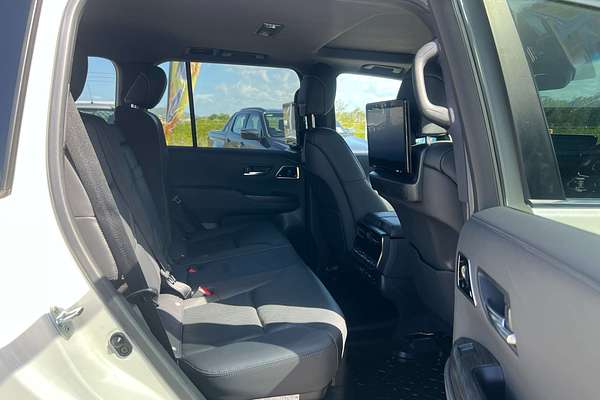 2023 Toyota Landcruiser Sahara ZX FJA300R