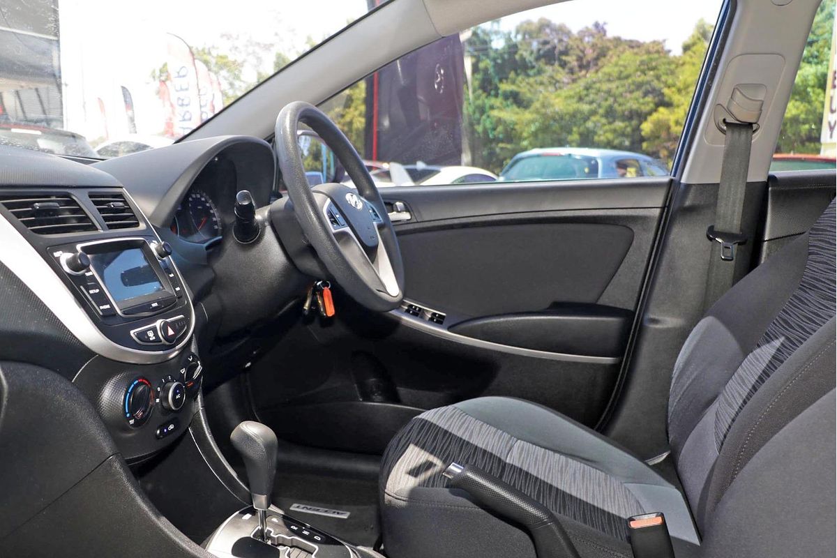 2015 Hyundai Accent Active RB2
