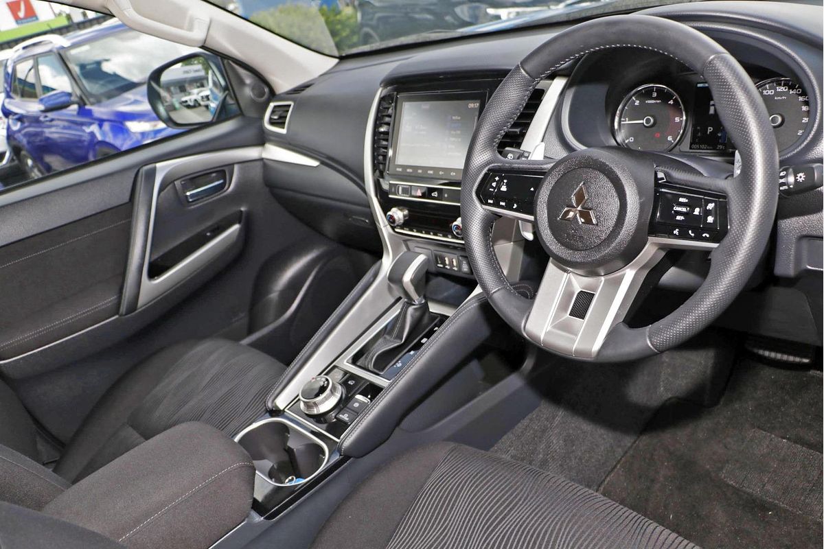2024 Mitsubishi Pajero Sport GLS QG