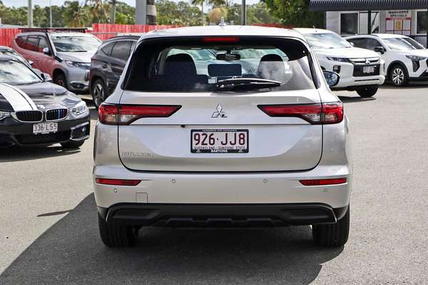 2024 Mitsubishi Outlander ES ZM