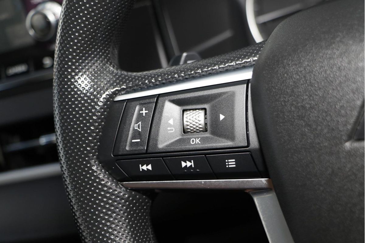 2024 Mitsubishi Outlander ES ZM