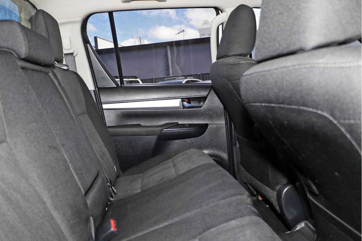 2016 Toyota Hilux SR5 GUN126R 4X4
