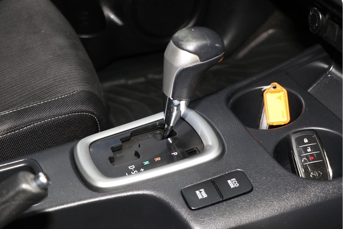 2016 Toyota Hilux SR5 GUN126R 4X4