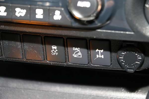 2016 Toyota Hilux SR5 GUN126R 4X4