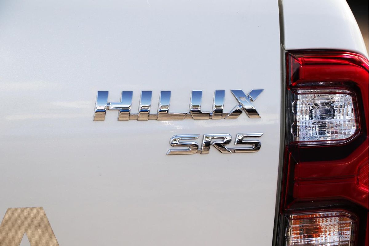 2016 Toyota Hilux SR5 GUN126R 4X4