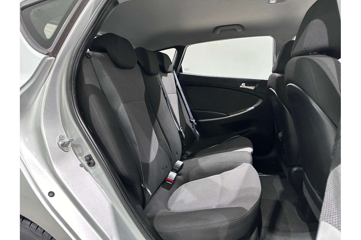 2014 Hyundai Accent Active RB2
