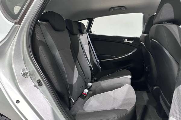 2014 Hyundai Accent Active RB2