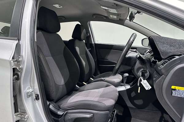 2014 Hyundai Accent Active RB2