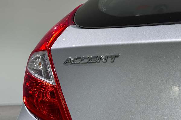 2014 Hyundai Accent Active RB2