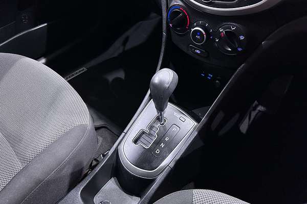 2014 Hyundai Accent Active RB2
