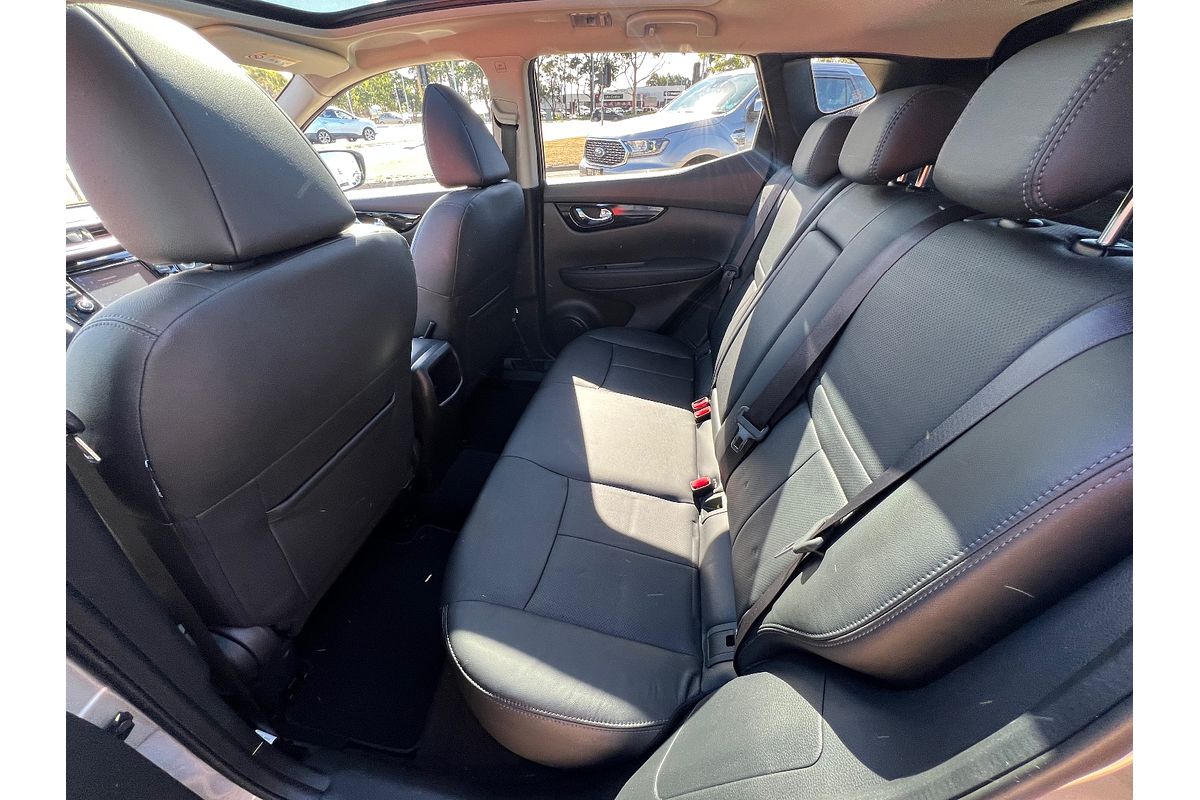 2017 Nissan QASHQAI Ti J11