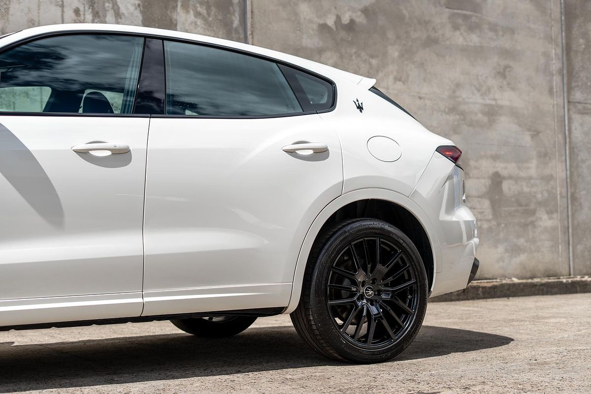 2022 Maserati Levante Modena M161