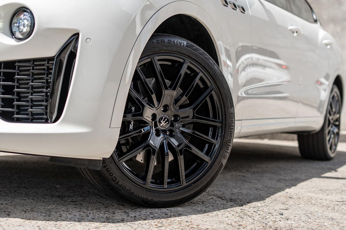 2022 Maserati Levante Modena M161