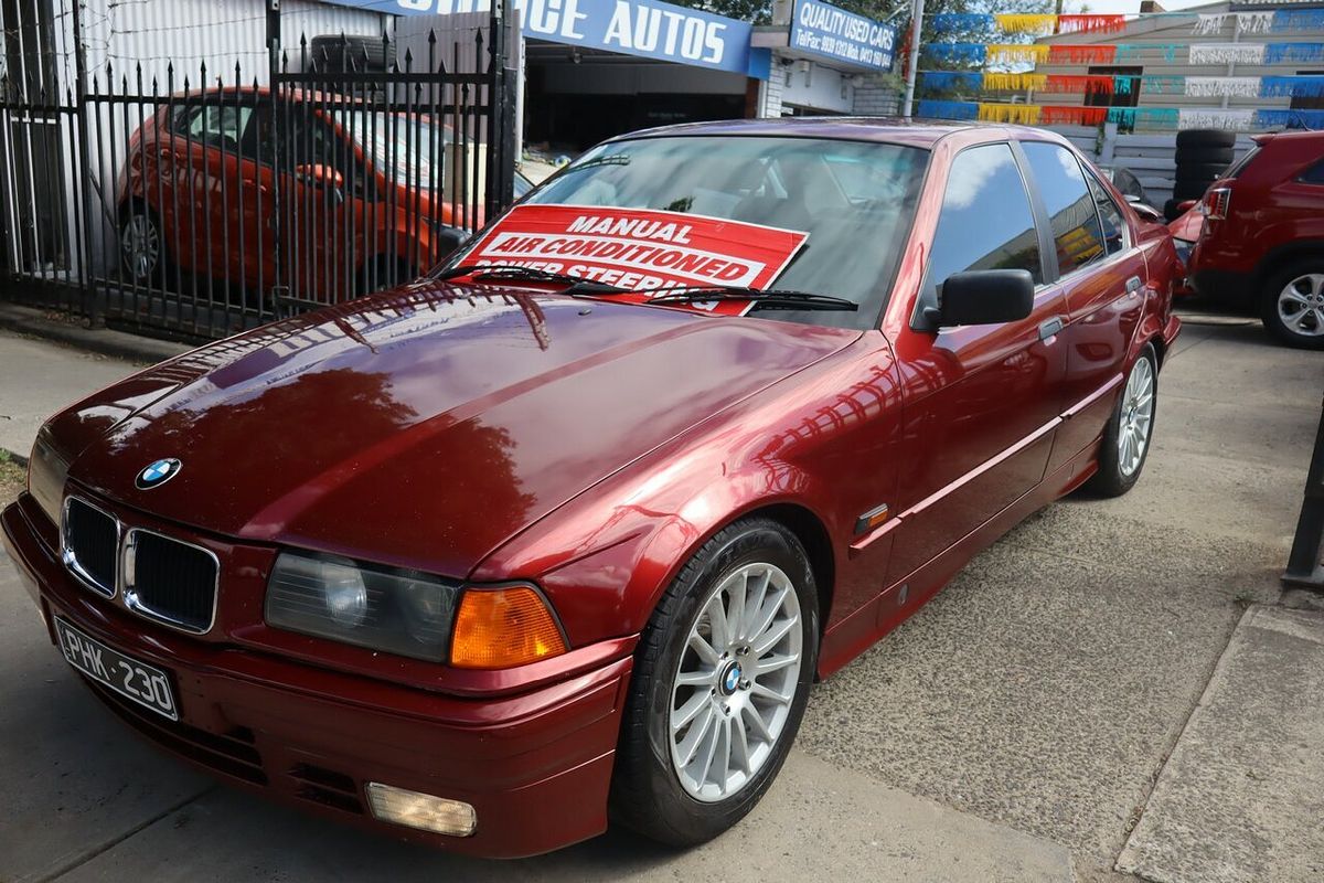 1992 BMW 318i