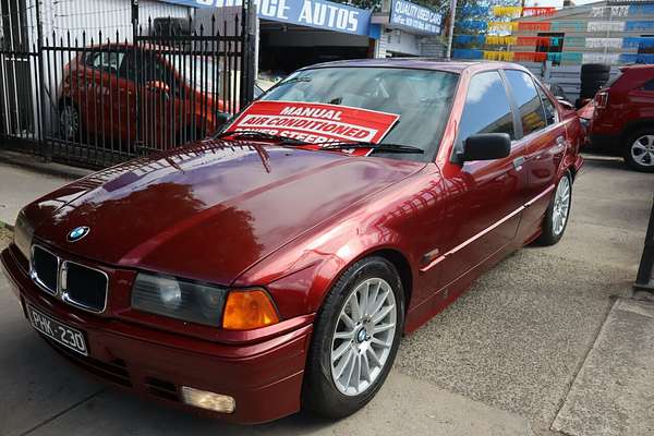 1992 BMW 318i