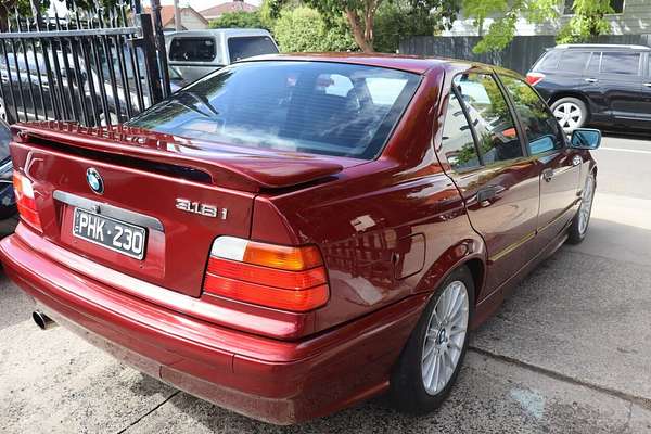 1992 BMW 318i