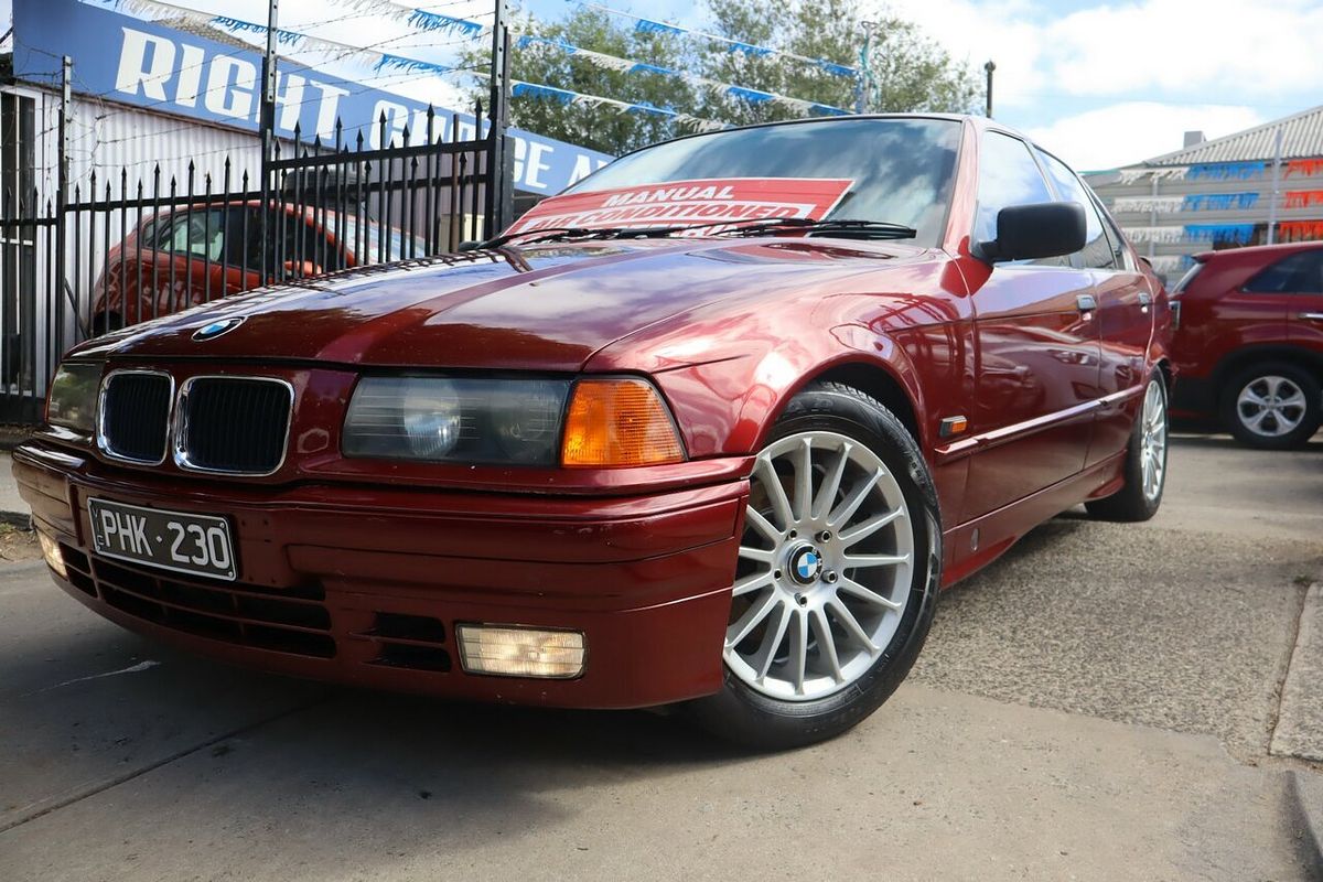 1992 BMW 318i