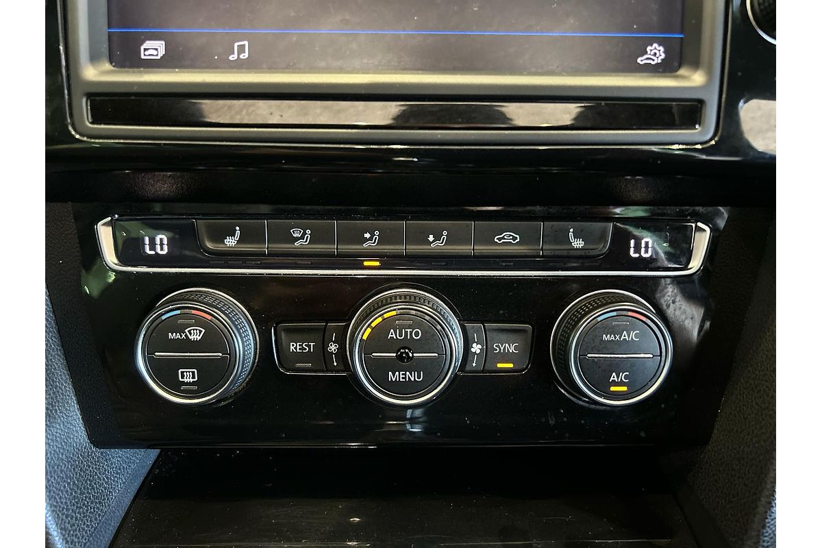 2017 Volkswagen Passat 206TSI R-Line B8