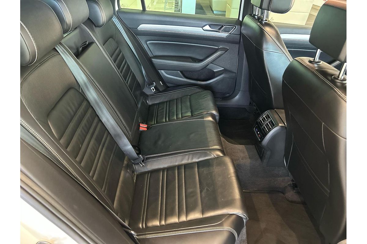 2017 Volkswagen Passat 206TSI R-Line B8