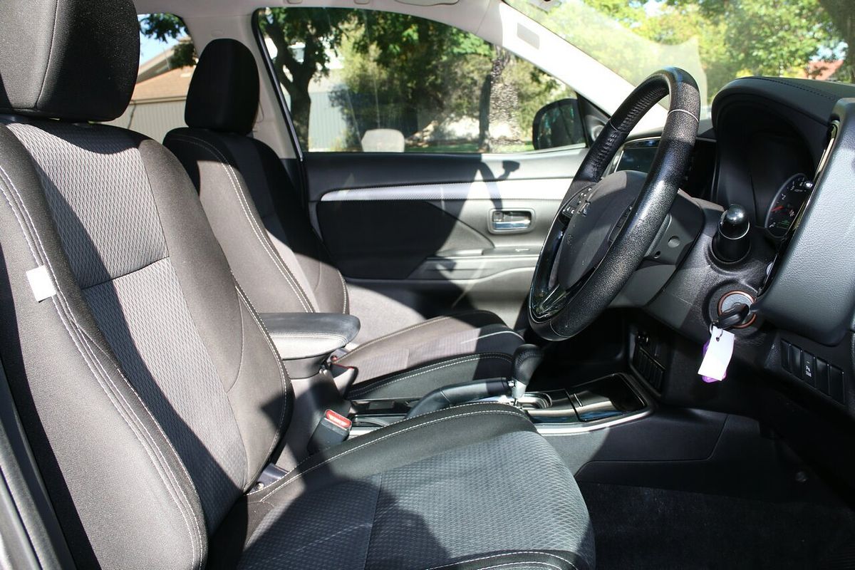 2017 Mitsubishi Outlander LS ZK