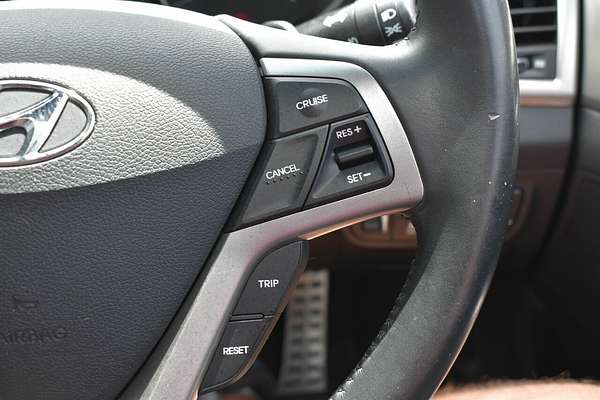 2016 Hyundai Veloster FS5 Series II