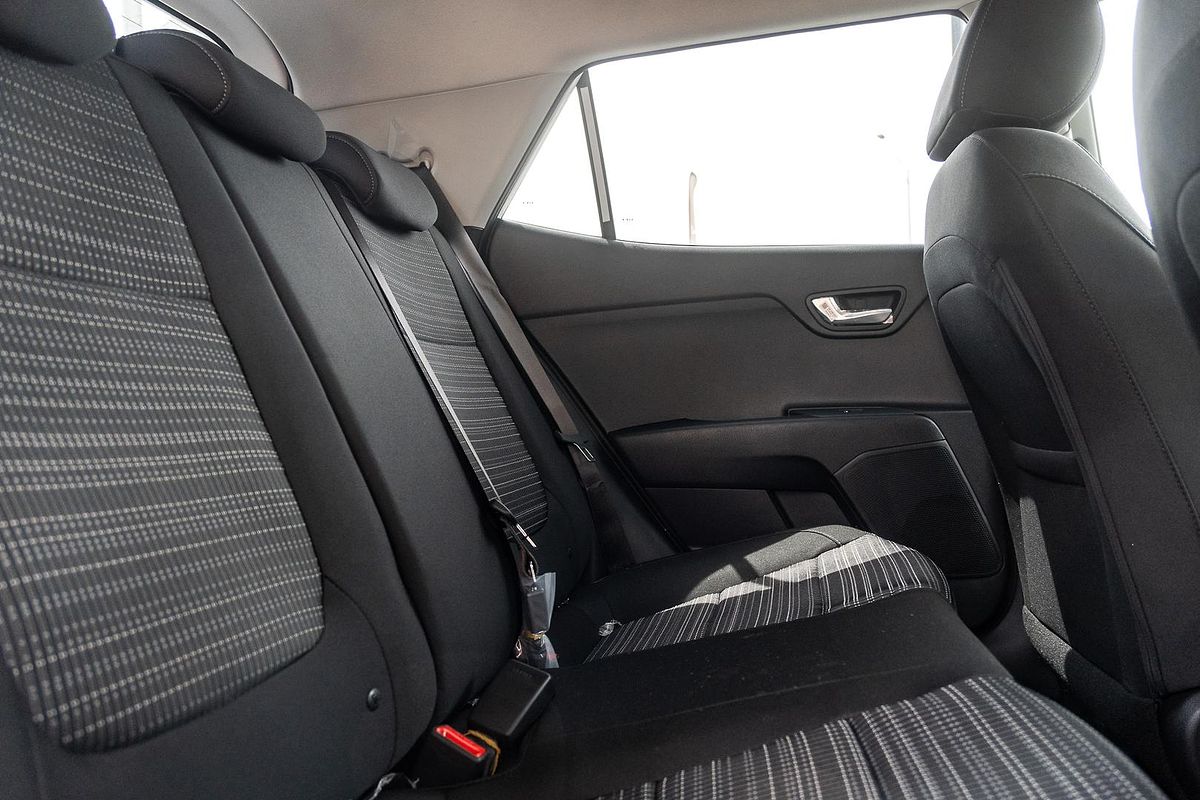 2025 Kia Stonic Sport YB